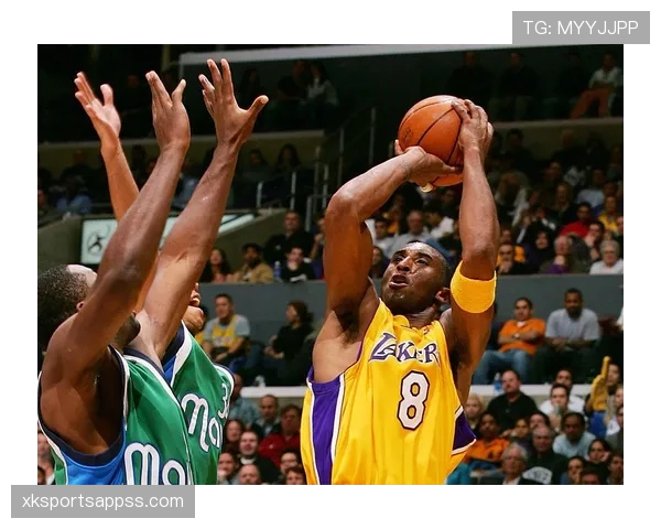 布伦森多次利用挡拆拉开空间提升关键时刻投篮效率